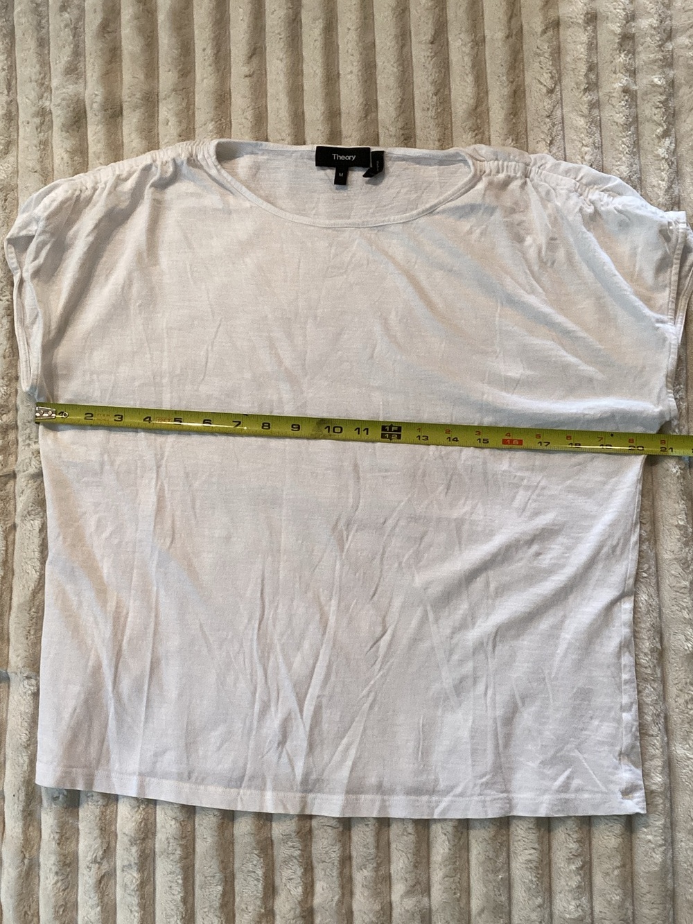 Theory White Short Sleeve Crewneck Tee